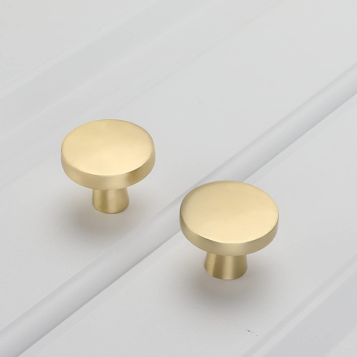 Set of 10 Cabinet Knobs, 1.27 in, Color: Brushed Brass