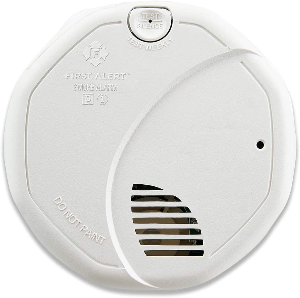 Battery powered dual sensor smoke and fire alarm