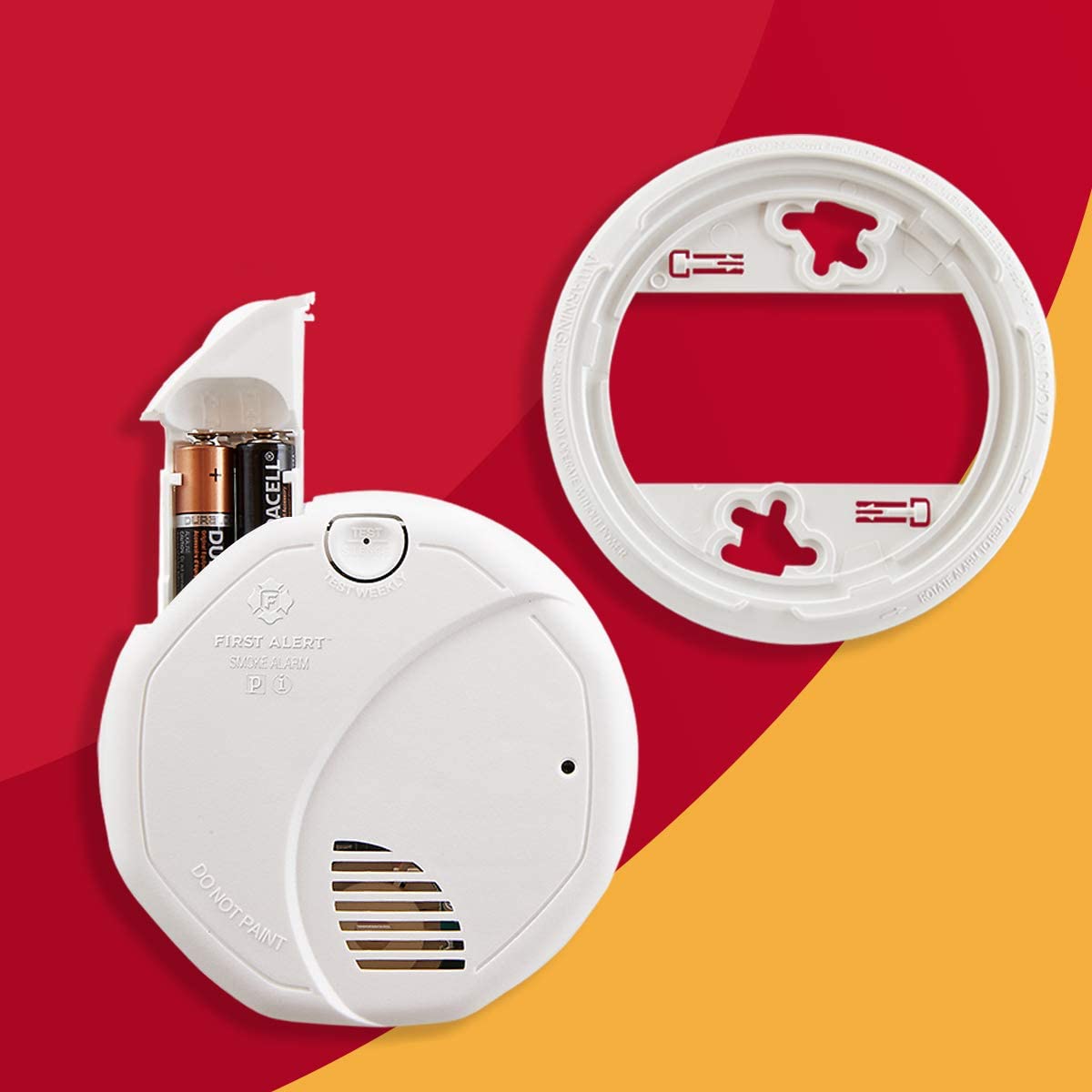 Battery powered dual sensor smoke and fire alarm