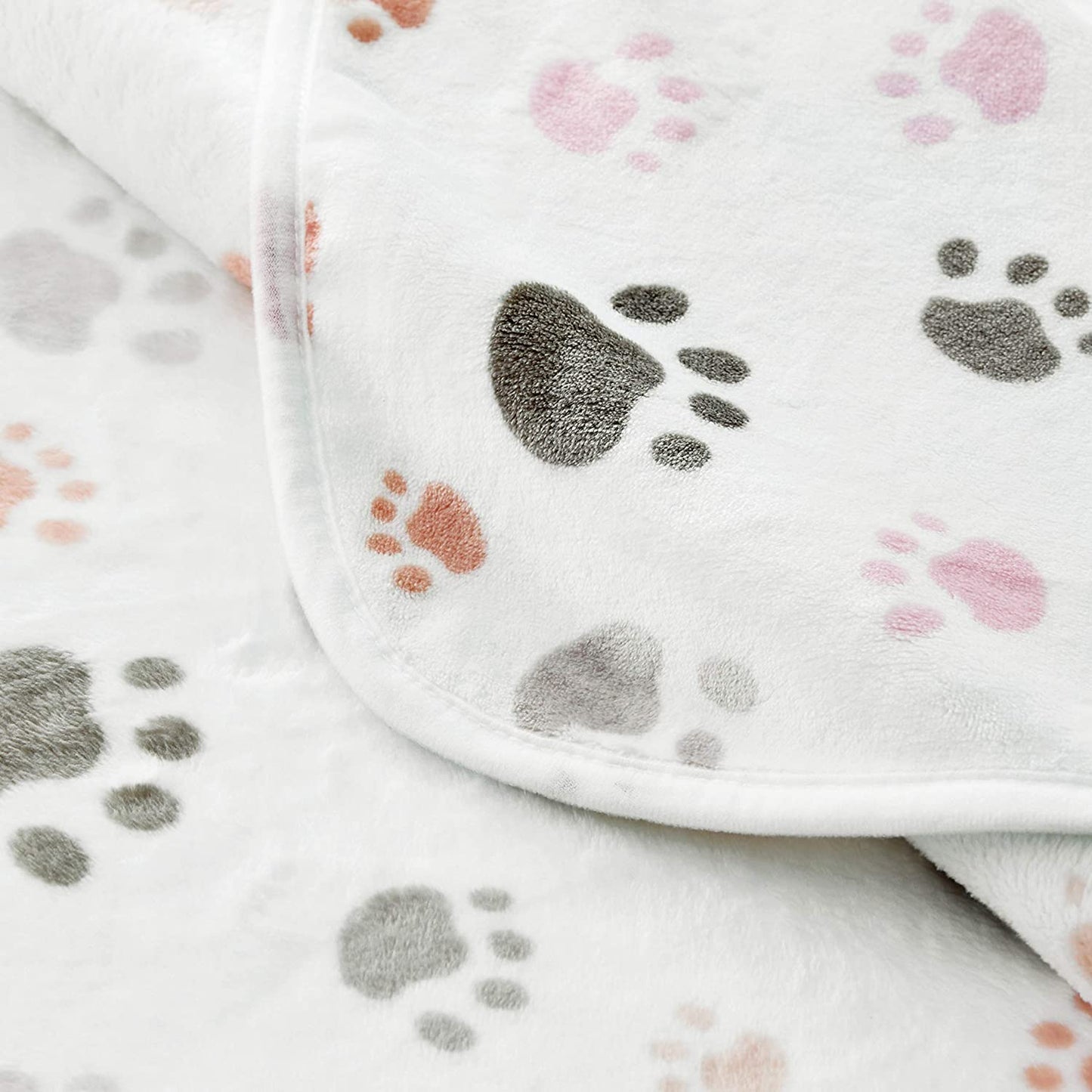 Super Soft Flannel Pet Blanket (31" x 24") White