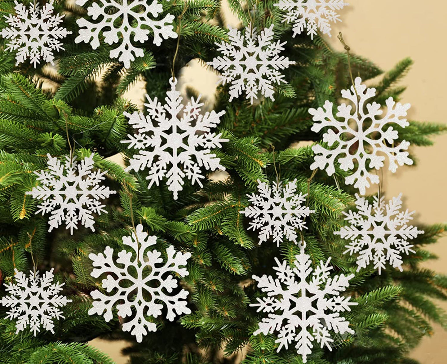 36pcs of plastic snowflake (white)